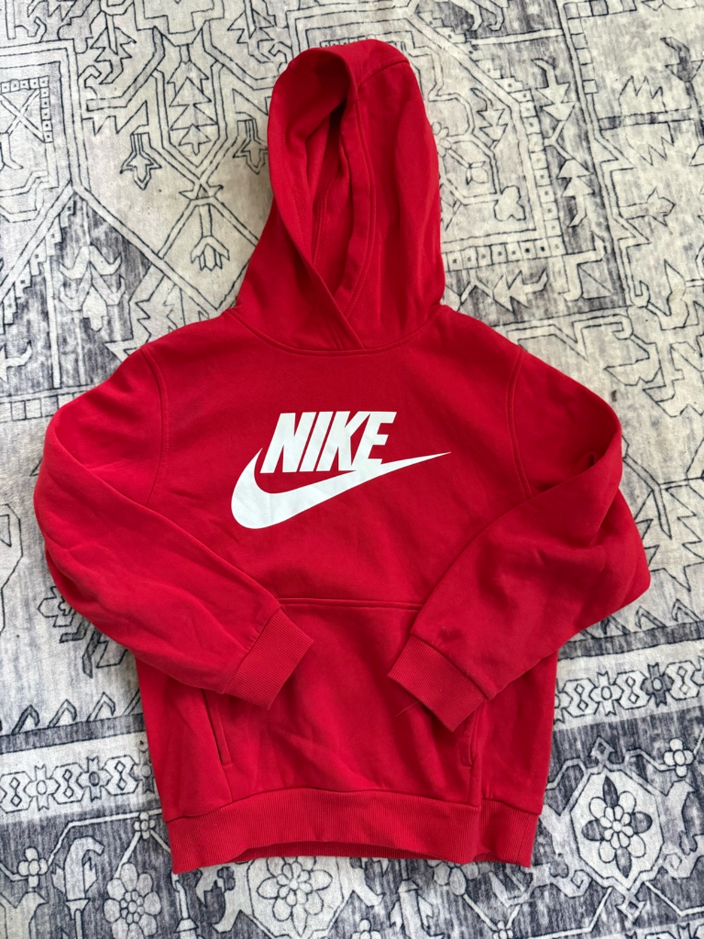 Nike Club Unisex Red Fleece Sweatshirt NWOT Medium M